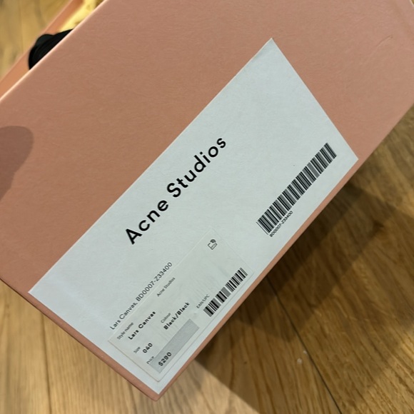 Acne studios ~ Lars canvas sneaker ~ Sz 40 - Picture 2 of 2